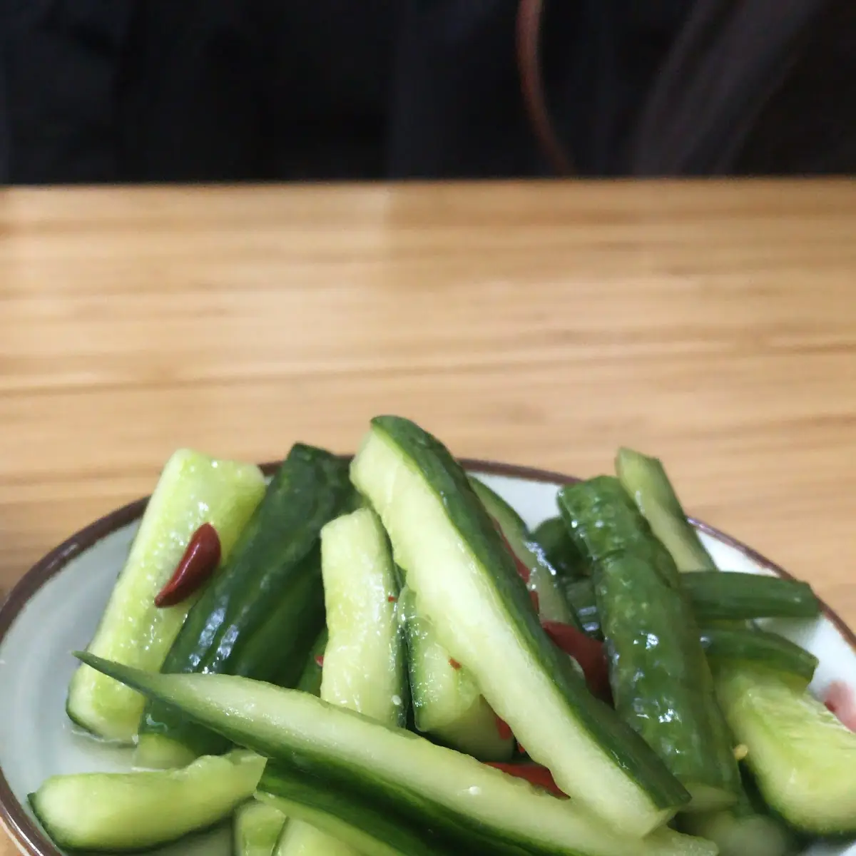 cucumber salad with special sauce 怪味黄瓜